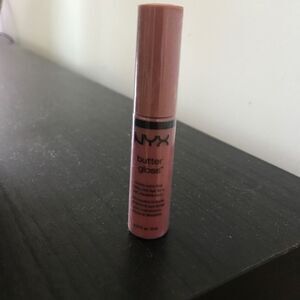 NYX Butter Gloss - NEW - 8 mL BLG05 Creme Brûlée